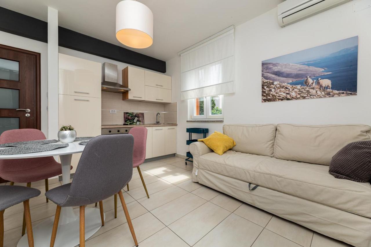 Apartments Creska บัชกา ภายนอก รูปภาพ