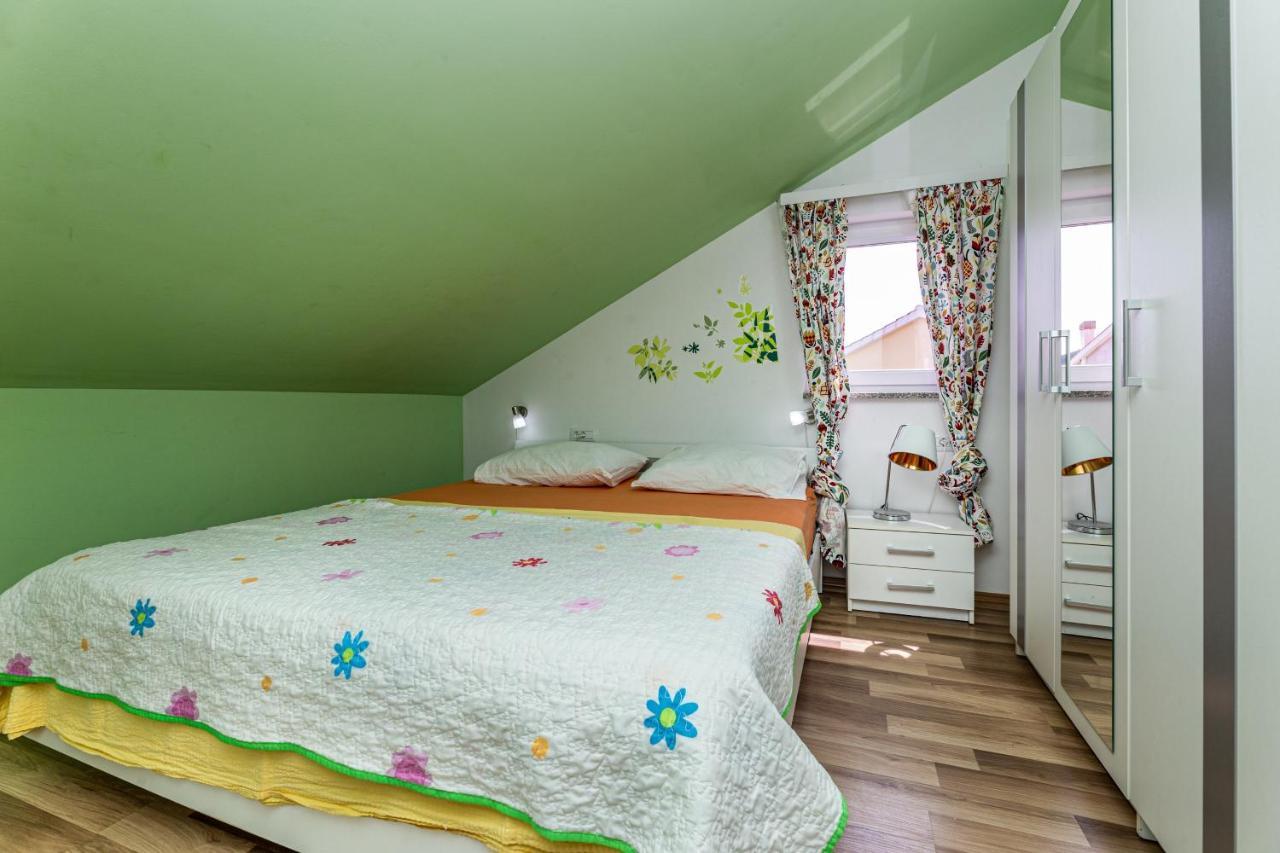 Apartments Creska บัชกา ภายนอก รูปภาพ