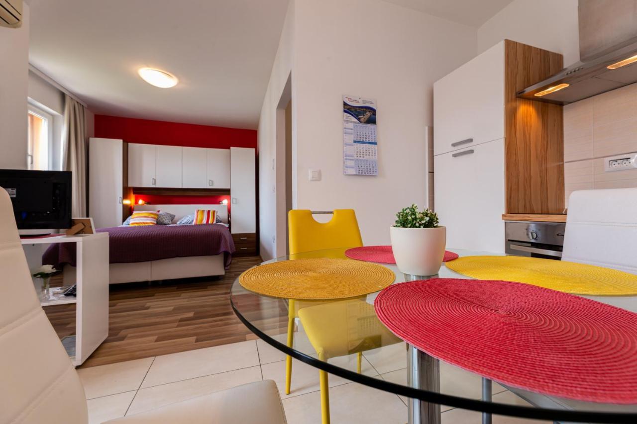 Apartments Creska บัชกา ภายนอก รูปภาพ